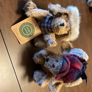 Boyd’s Bear and friends- set two dogs- Indy is written on tag